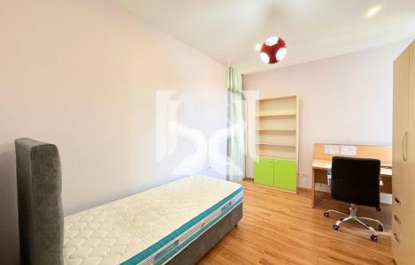 Apartamento 3+1+2