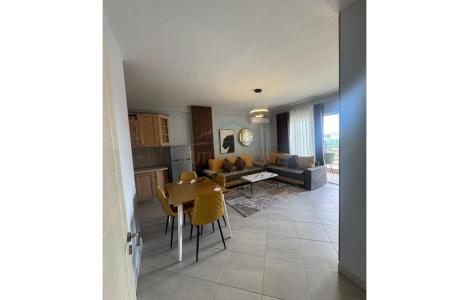 Apartament 1+1, Rruga 5 Maji, Tiranë