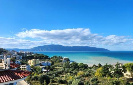Penthouse, Uji Ftohte, Vlorë