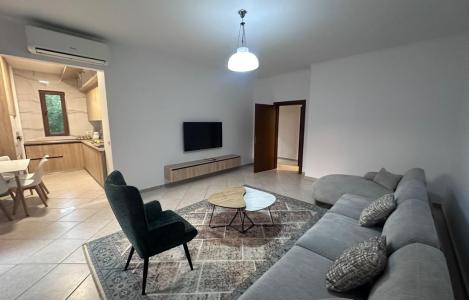 Apartament 2+1, Bulevardi Zogu Pare, Tiranë